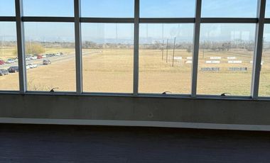 PEA PLAZA CENTRAL OFICCE OFICINA EN ALQUILER