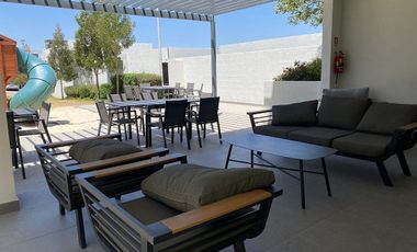 CASA EN RENTA EN ZIBATA QUERETARO