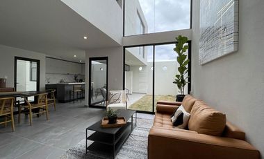 CASA EN RENTA EN ZIBATA QUERETARO