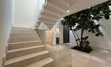 RENTA CASA EN SOLARES VALEIRA HABITAT