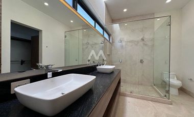 RENTA CASA EN SOLARES VALEIRA HABITAT