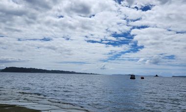 PARCELA CON VISTA AL MAR Y ACCESO A LA PLAYA EN ISLA QUENAC
