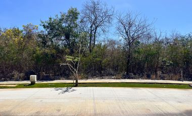 Terreno en Venta en Yucatan Country Club