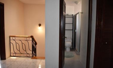 CASA EN RENTA CON USO DE SUELO PARA OFICINAS