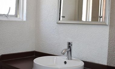 CASA EN RENTA CON USO DE SUELO PARA OFICINAS