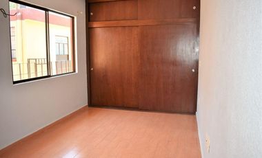 CASA EN RENTA CON USO DE SUELO PARA OFICINAS