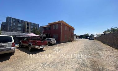 Terreno Comercial e Industrial Inofensivo con Galpón en Arriendo - Av. Lo Espejo, La Cisterna | 3.750 mt2