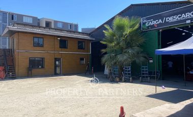 Terreno Comercial e Industrial Inofensivo con Galpón en Arriendo - Av. Lo Espejo, La Cisterna | 3.750 mt2