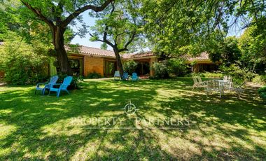Casa estilo colonial, Norte y con gran terreno, San Damián