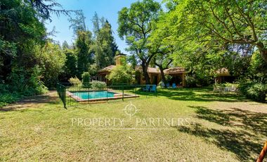 Casa estilo colonial, Norte y con gran terreno, San Damián