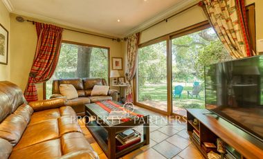 Casa estilo colonial, Norte y con gran terreno, San Damián