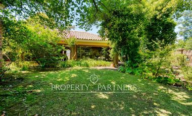 Casa estilo colonial, Norte y con gran terreno, San Damián