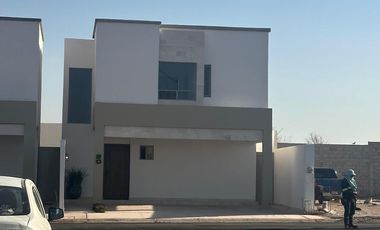 ATRACTIVA CASA EN SECTOR VIÑEDOS EN TORREÓN COAHUILA
