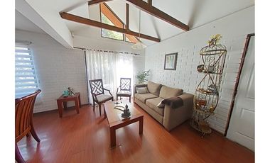 Casa en Excelente Barrio Residencial