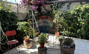 Casa en Excelente Barrio Residencial