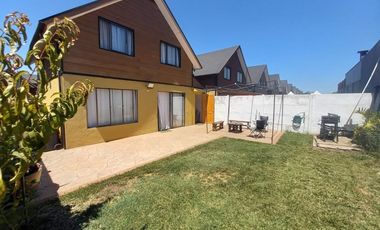 Casa Condominio/Amplio Terreno/Conectividad Total