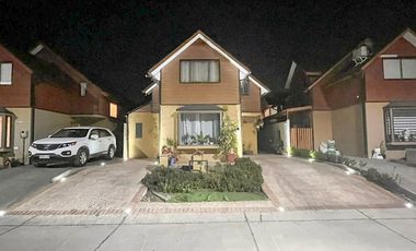 Casa Condominio/Amplio Terreno/Conectividad Total