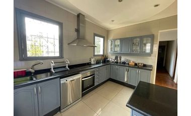 UNA BELLEZA EN ARRIENDO