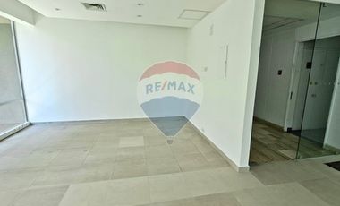 Planta libre / 3 estacionamientos / Norte