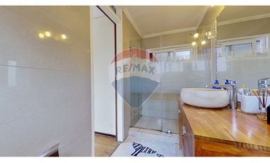 Casa venta, Miraflores Bajo, 700M2 Terreno