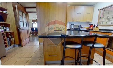 Casa venta, Miraflores Bajo, 700M2 Terreno