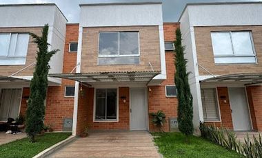 ARRIENDO de CASAS en SANTA ROSA DE CABAL