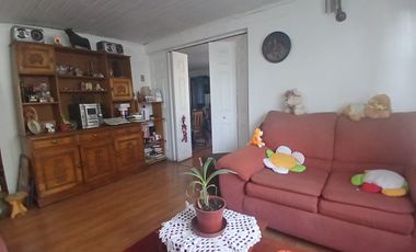 Venta de Amplia Casa 4 Dormitorios.  Excelente Ubicación