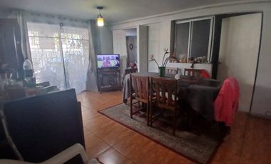 Venta de Amplia Casa 4 Dormitorios.  Excelente Ubicación