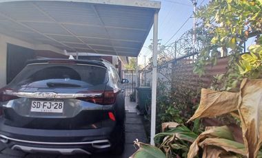 Venta de Amplia Casa 4 Dormitorios.  Excelente Ubicación