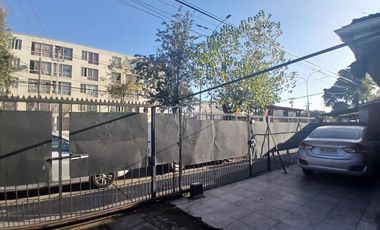 Venta de Amplia Casa 4 Dormitorios.  Excelente Ubicación