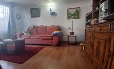 Venta de Amplia Casa 4 Dormitorios.  Excelente Ubicación