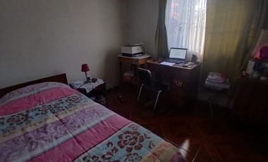 Venta de Amplia Casa 4 Dormitorios.  Excelente Ubicación