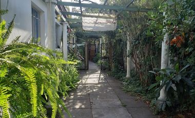 Casa con Gran Terreno en Ñuñoa.  Precio Rebajado !!