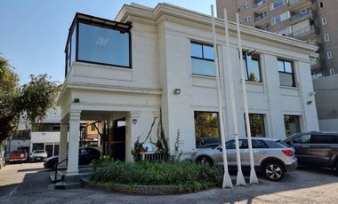 AVENIDA SANTA MARÍA/ALBERTO REYES