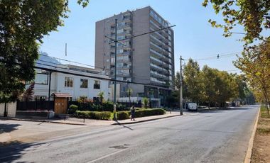 AVENIDA SANTA MARÍA/ALBERTO REYES