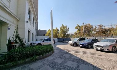 AVENIDA SANTA MARÍA/ALBERTO REYES