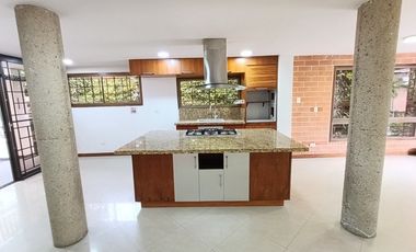 CASA EN ARRIENDO UBICADO EN SABANETA SECTOR AVES MARIA