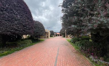 Se vende casa campestre en el exclusivo sector de Vivenza, Chía
