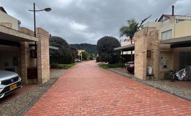 Se vende casa campestre en el exclusivo sector de Vivenza, Chía
