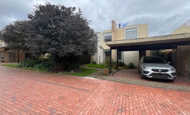 Se vende casa campestre en el exclusivo sector de Vivenza, Chía