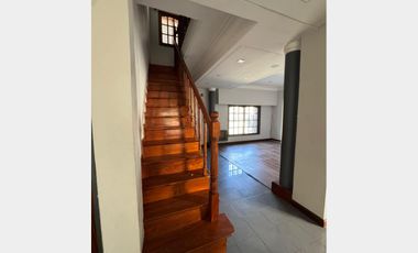 Casa  en Alquiler Ramos Mejia / La Matanza (B111 637)