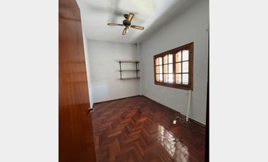 Casa  en Alquiler Ramos Mejia / La Matanza (B111 637)