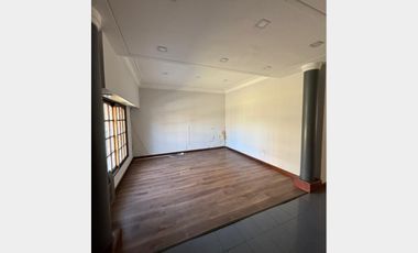 Casa  en Alquiler Ramos Mejia / La Matanza (B111 637)