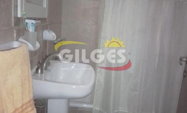 Venta Casa 3 Amb. Villa Luzuriaga  Con pileta y quincho