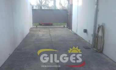 Venta Casa 3 Amb. Villa Luzuriaga  Con pileta y quincho