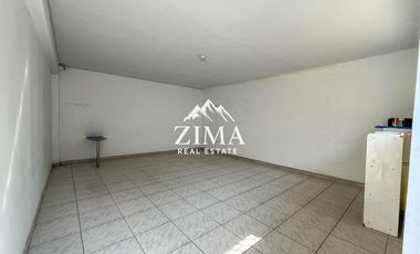 Local- almacén amplio de 1097m2 en Campoy