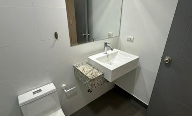 Flat De 1 Dormitorio En Alquiler En San Isidro  – Cerca Al Centro Financiero