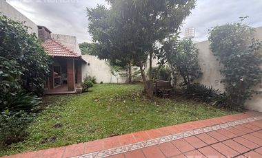 Casa 5 ambientes en olivos
