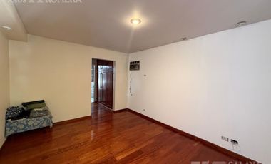 Casa 5 ambientes en olivos
