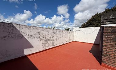 Casa 5 ambientes en olivos